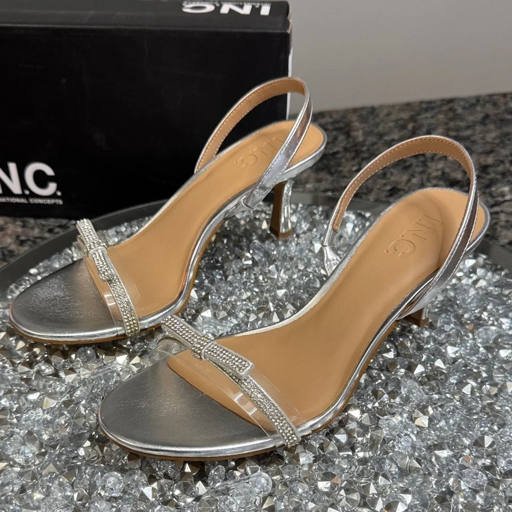INC International Concepts Shimmering metallic Silver kitten Heels NEW 7.5